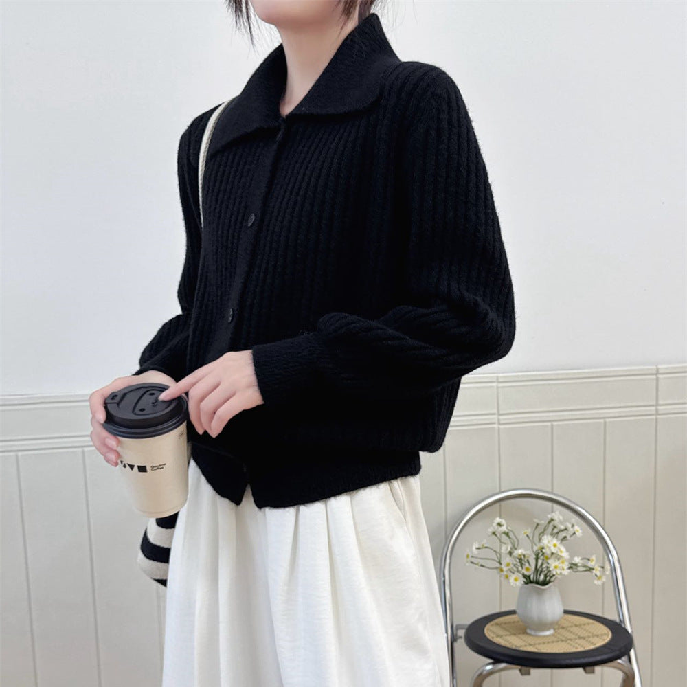 Women's collar long sleeved cardigan sweater