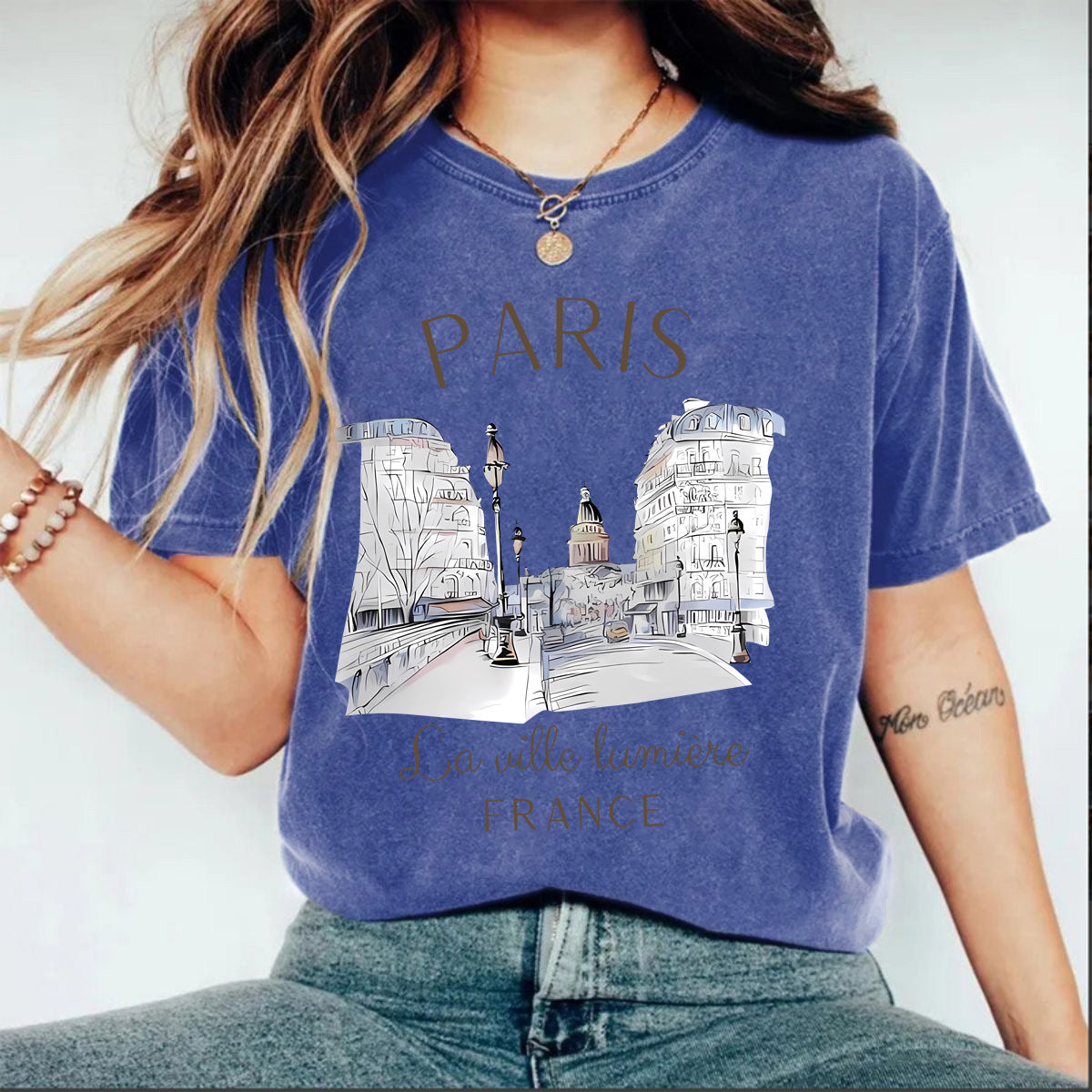 Make vintage T-shirts with printed designs