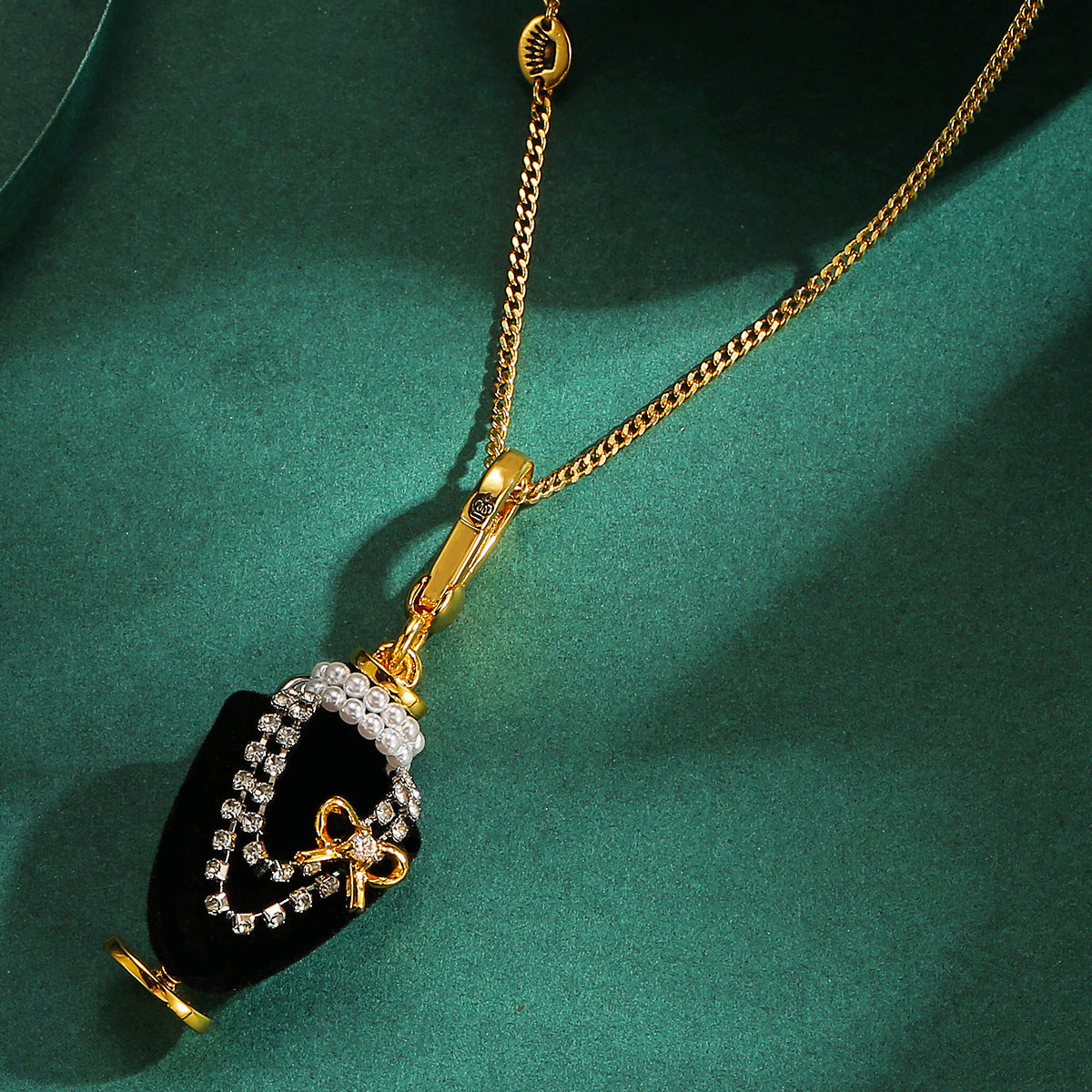 Crystal zircon pearl bow black pendant necklace pendant