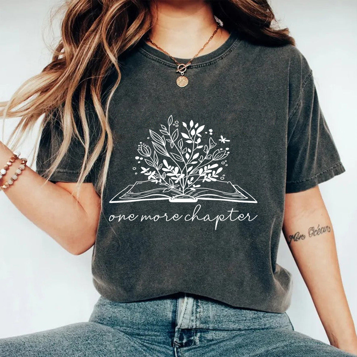 Make vintage T-shirts with printed designs