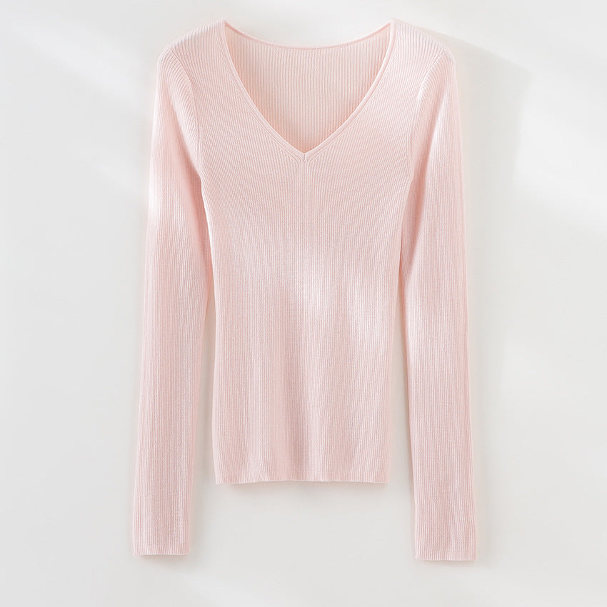 V-neck long sleeved top