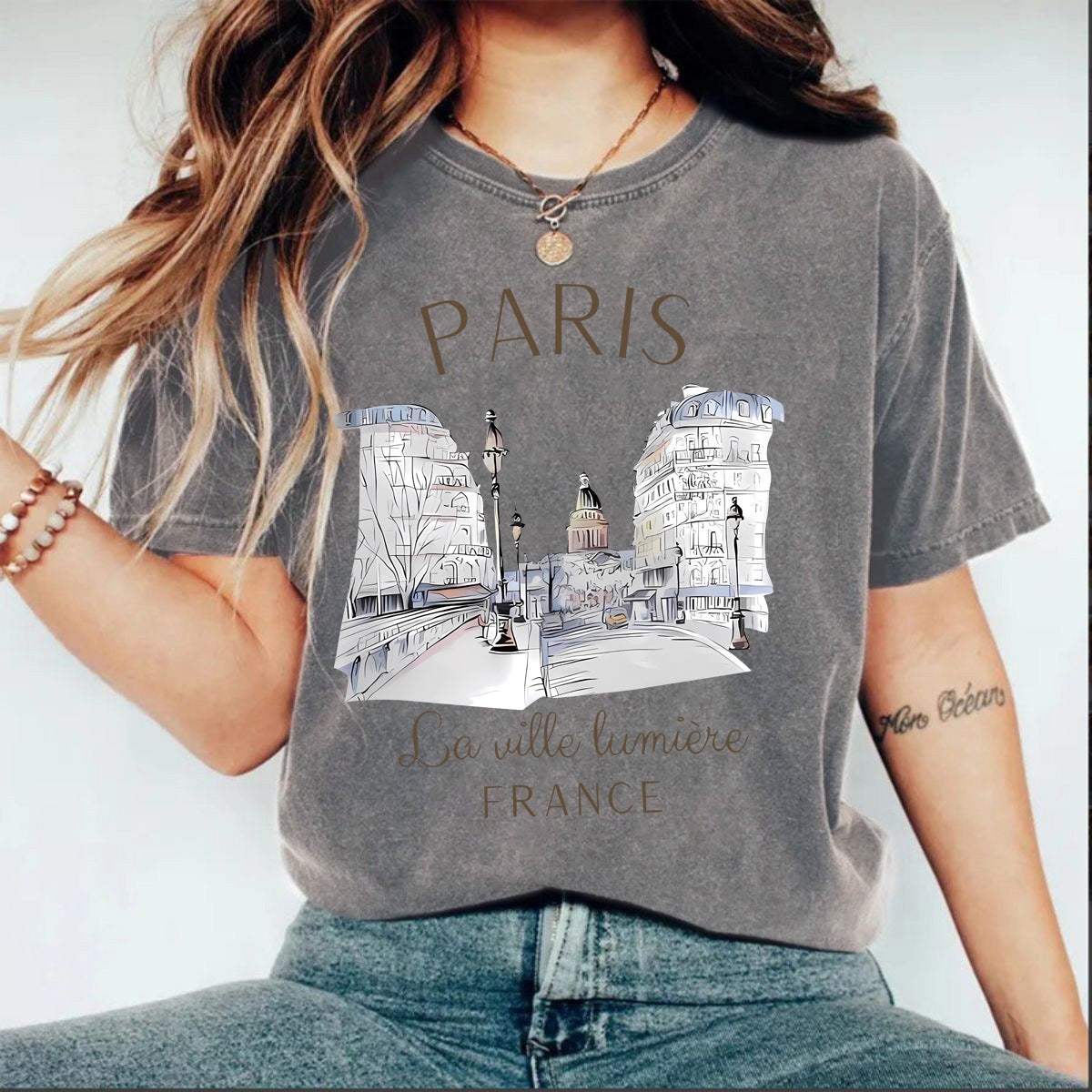 Make vintage T-shirts with printed designs