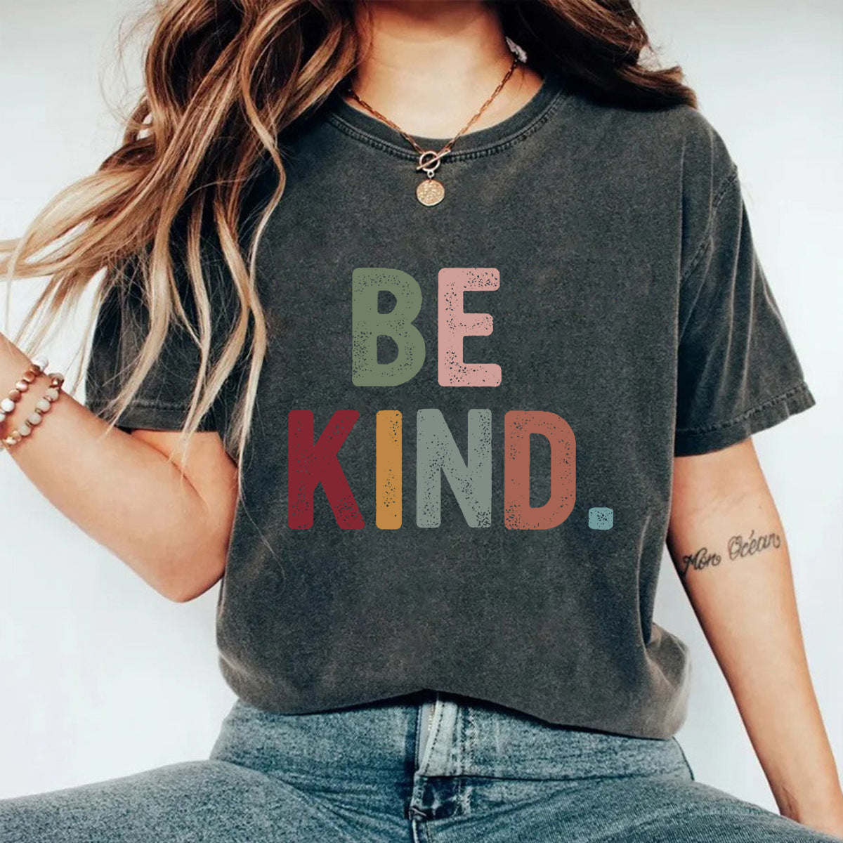 Make vintage T-shirts with printed designs