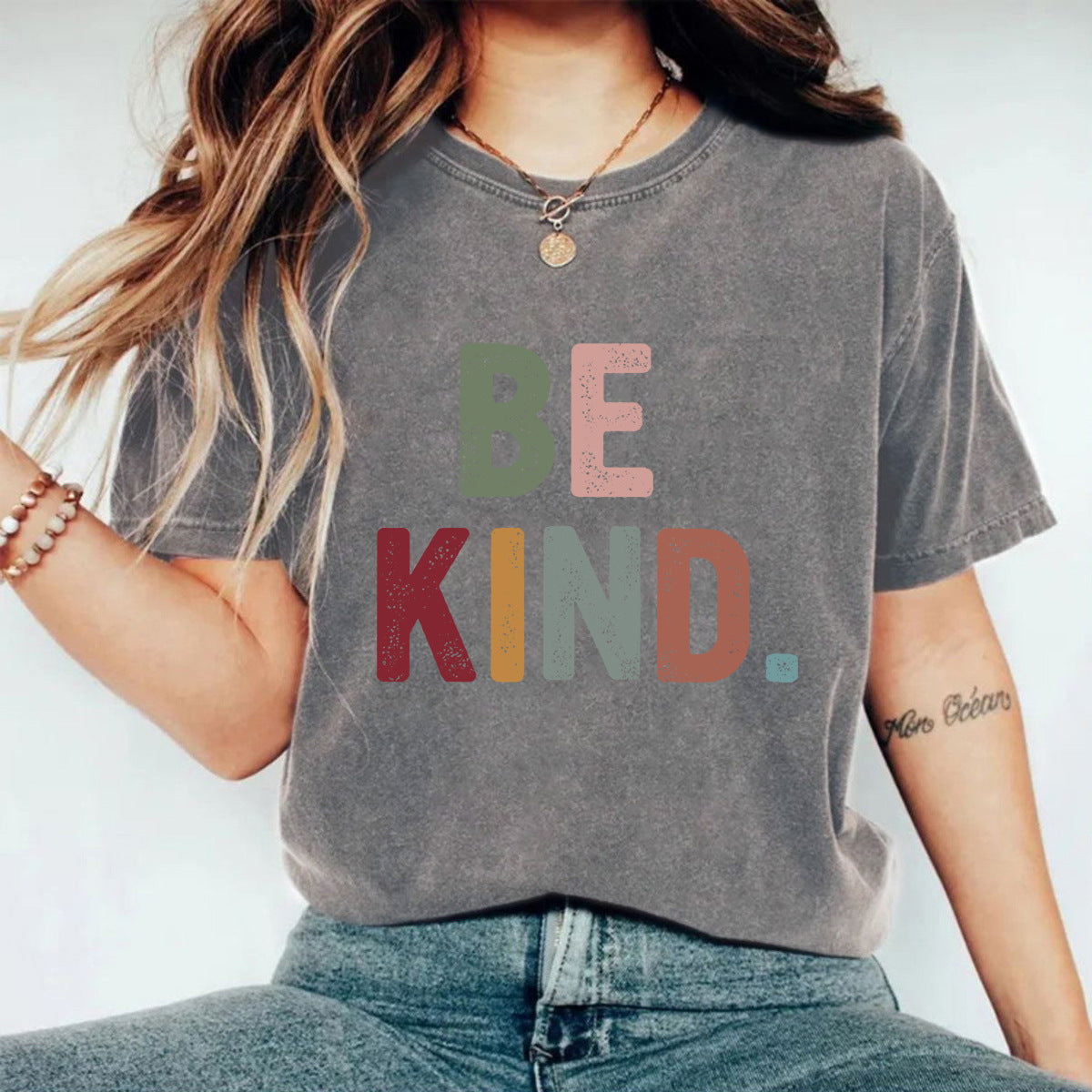 Make vintage T-shirts with printed designs