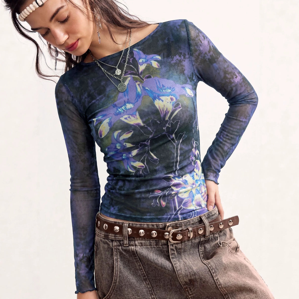 Slim fit round neck top for women