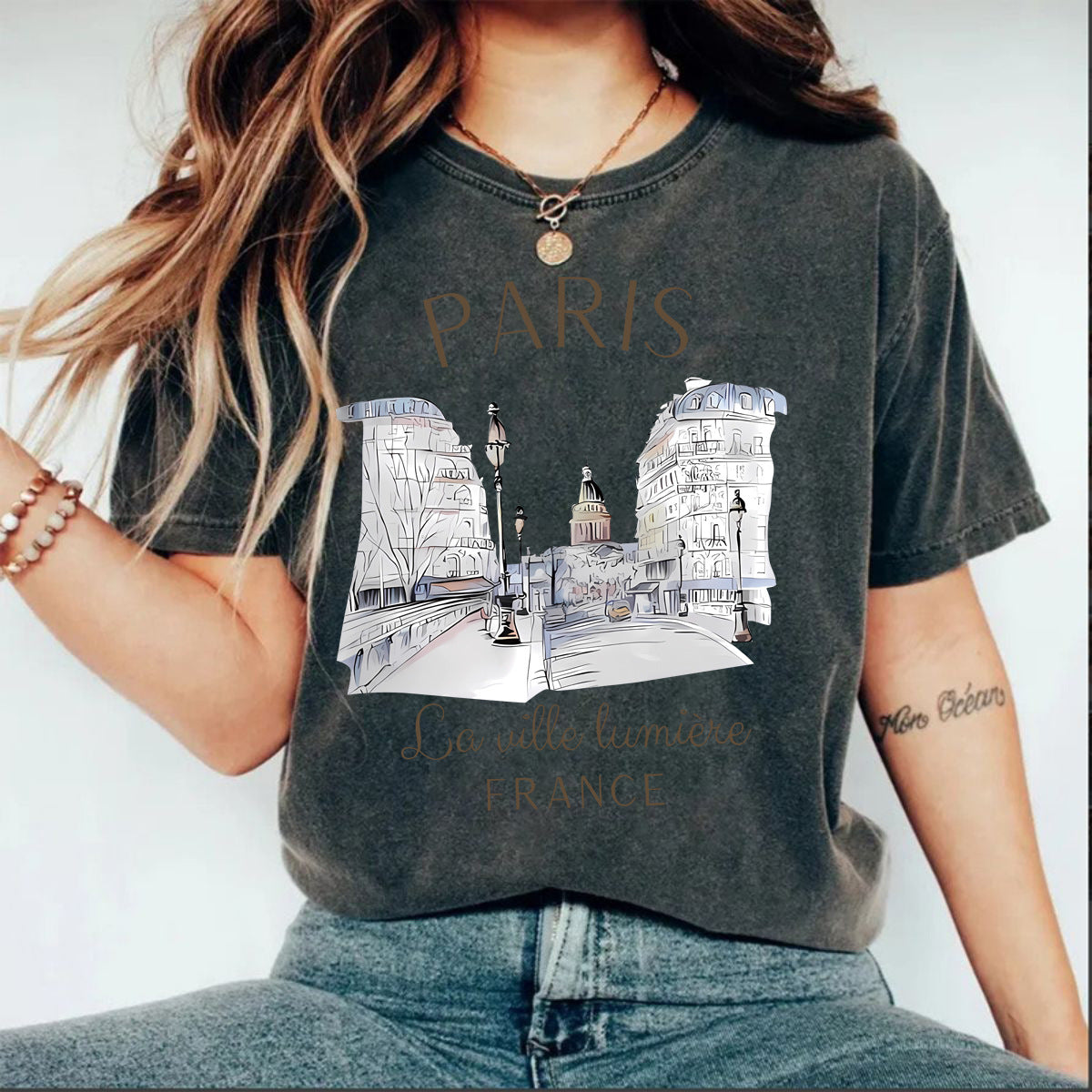 Make vintage T-shirts with printed designs